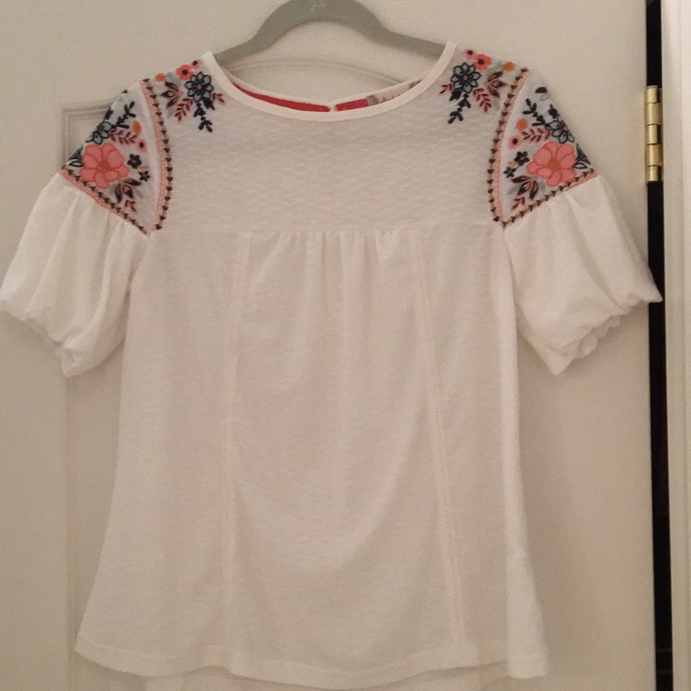 Altar’d State top with beautiful floral accents